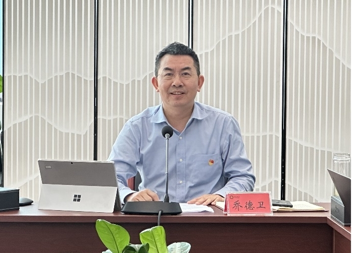 6008集团集团党委理论进建中心组召开第七次集中进建钻研会